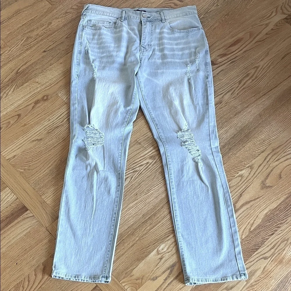 True Religion Geno Relaxed Slim Straight Jean Light Green stitch Men 34 X 32 NEW